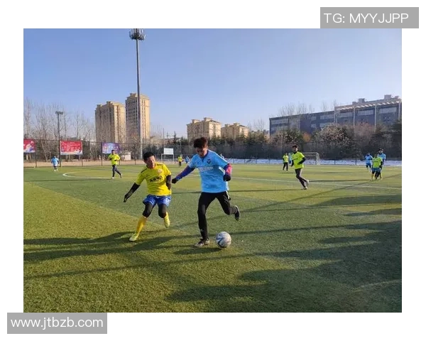 昌都足球明星盘点他们在绿茵场上的辉煌成就与影响力