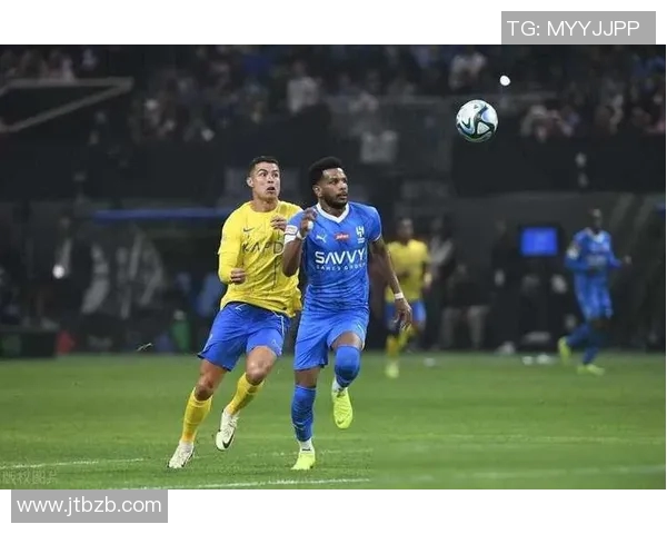 足球明星独特踢法视频解析助你提升球技与比赛表现