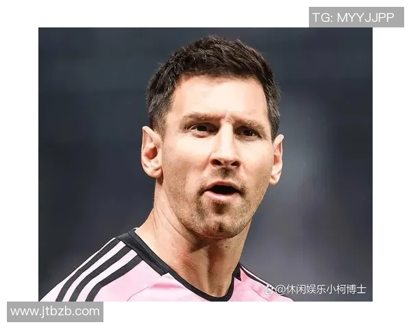 梦中邂逅足球巨星梅西与我共舞绿茵场的奇幻旅程