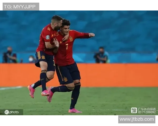 重庆羽毛球队在欧锦赛积分榜上以92分稳居第一展现强劲实力 重庆羽毛球队在欧锦赛积分榜上以92分稳居第一展现强劲实力